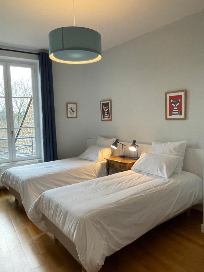 Bel Appartement, Bien Equipe Et Confortable Dans Le Centre Historique Fougeres Exterior photo